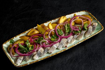 Селедочка с картофелем