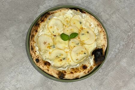 Пицца Груша-горгонзола