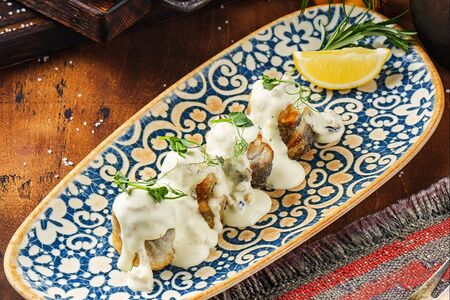 Форель радужная жареная с жульеном