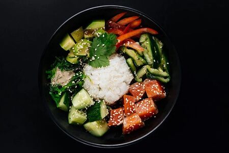 Поке лосось