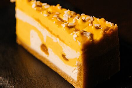 Чизкейк Манго-маракуйя