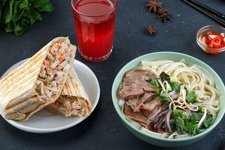 Комбо №1: фо бо, шаверма, морс