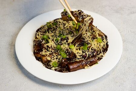 Токпокки Конкук с мидиями