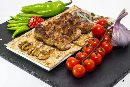 Люля-кебаб из курицы с орехами