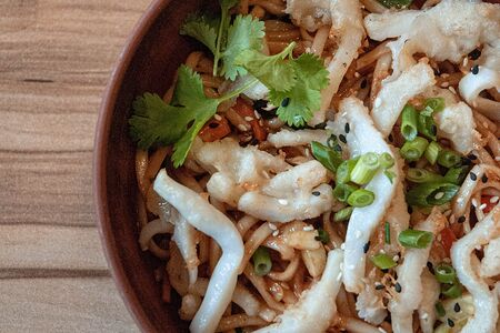 Хрустящий кальмар с пекинским соусом