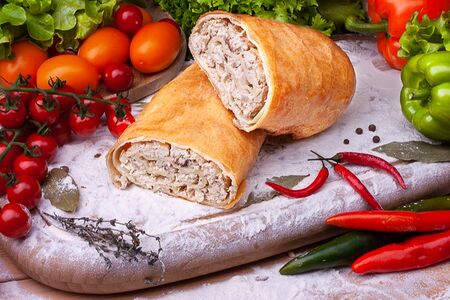 Штрудель с курицей
