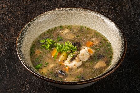 Похлебка с курицей и грибами