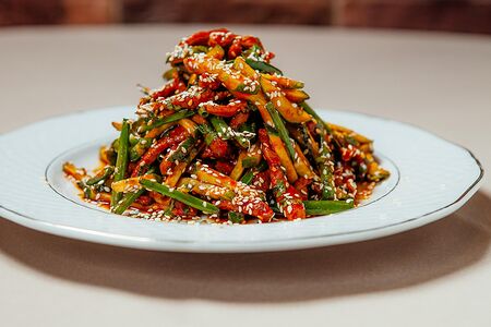 Теплый салат с телятиной