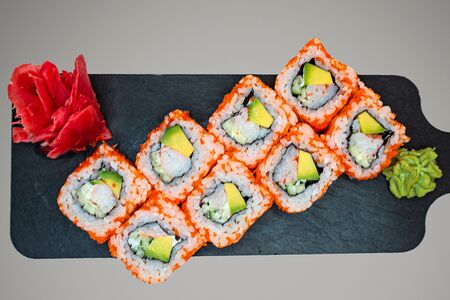 Ролл Калифорния с креветкой