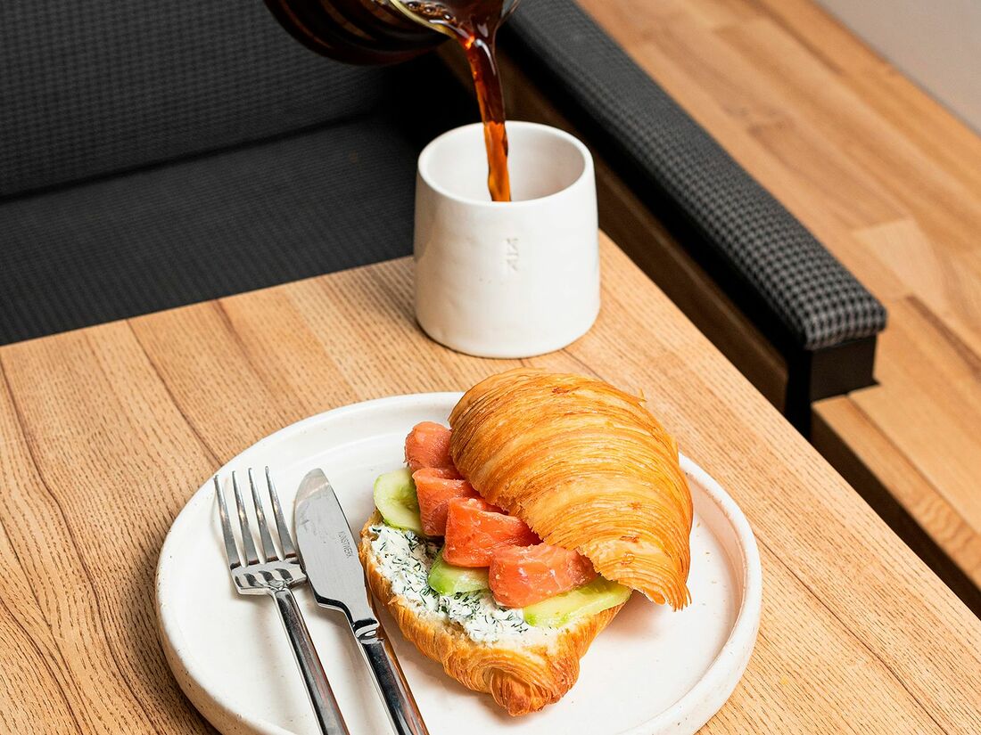 меню кофейни. корица пенза меню. корж кафе самара. вкусные начинки для торта. кофейня радуга.