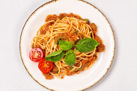 Спагетти болоньезе