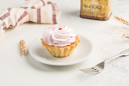 Корзиночка с белковым кремом