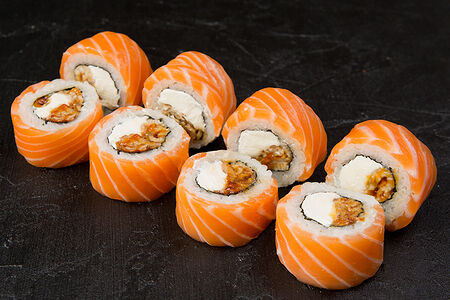 Филадельфия с лососем и угрем