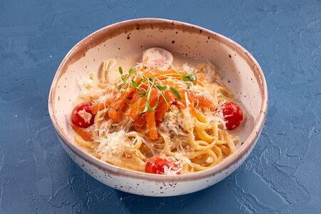 Паста с копченым лососем