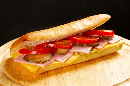 Чиабатта с ветчиной и картофель фри