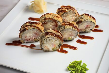 Горячий ролл с крабом