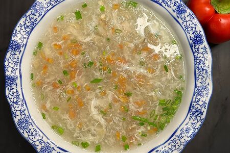 Суп из кислой капусты и фунчозой