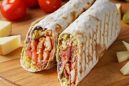 Шаурма Сицилийская с вялеными томатами и моцареллой