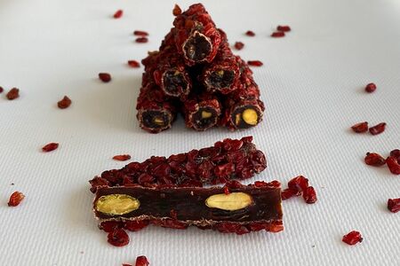 Гранатовые пальчики в барбарисе