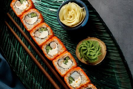 Ролл Калифорния с креветкой