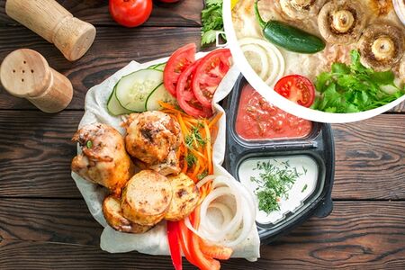 Открытая шаурма с курицей, печеной картошкой и грибами