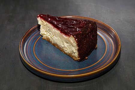 Чизкейк с вишней