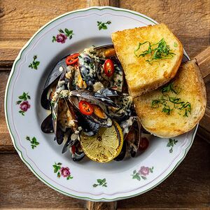 Мидии в соусе чкмерули