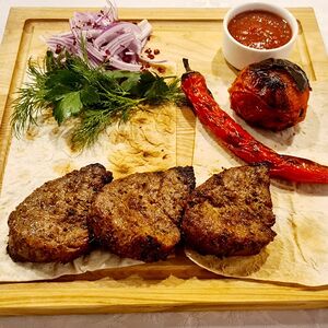 Стейк из говяжьей вырезки