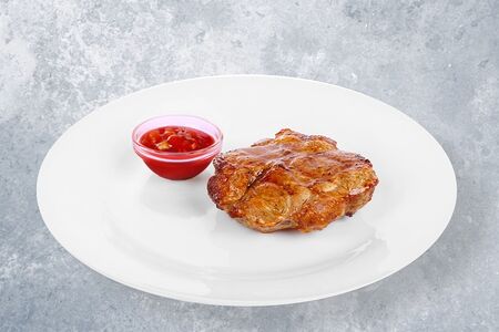 Стейк из cвинoй шеи