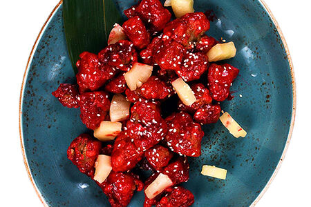 Свинина с ананасоми в кисло-сладком соусе