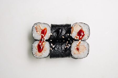 Ролл Томаго маки