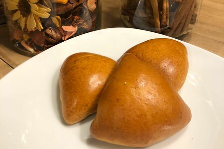 Пирожок печёный с картошкой и грибами