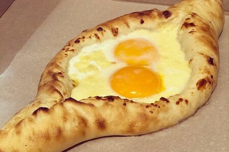 Хачапури по-аджарски