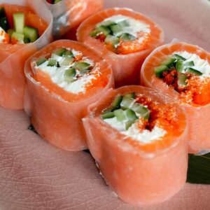 Ролл без риса с лососем