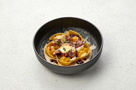 Равиоли с уткой и бататом