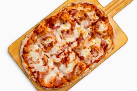 Пицца Маргарита с беконом