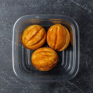 Орешек с варёной сгущёнкой