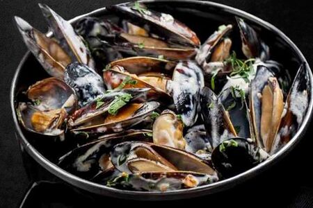 Мидии в сливочно-сырном соусе