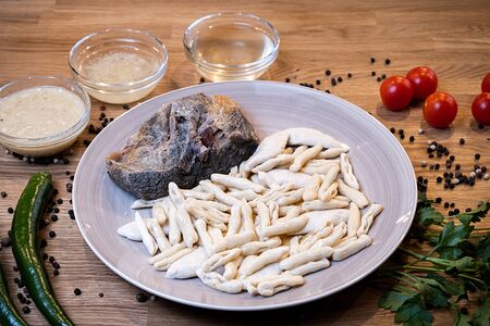 Жижиг-галнаш с сушеным мясом говядины