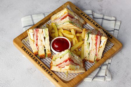 Сэндвич-Клаб