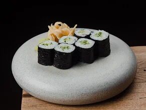 Маки с огурцом