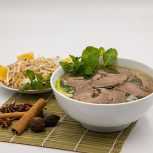 Фо Бо из пожаренный говядины