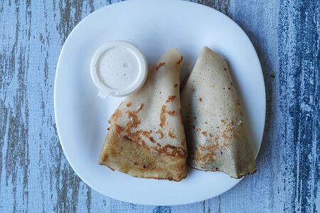 Блины со сметаной