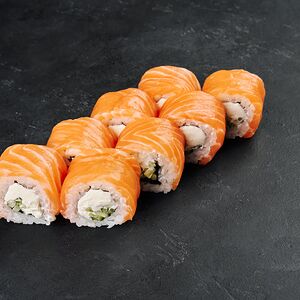 Филадельфия с огурцом и сливочным сыром