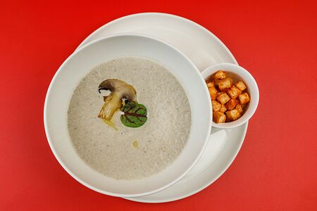 Суп крем Грибной