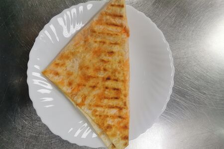 Лаваш с ветчиной и сыром