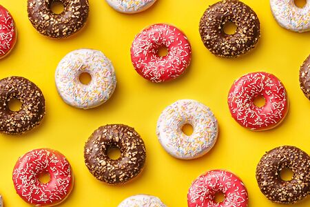 Донат Клубничный