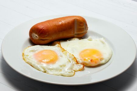 Сарделька отварная