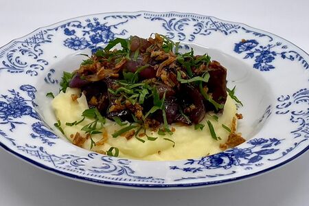 Печень индейки с картофельное пюре и соусом терияки