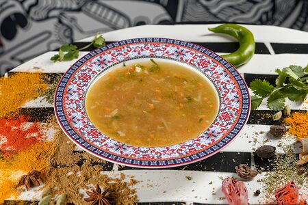 Куриный суп в индийском стиле